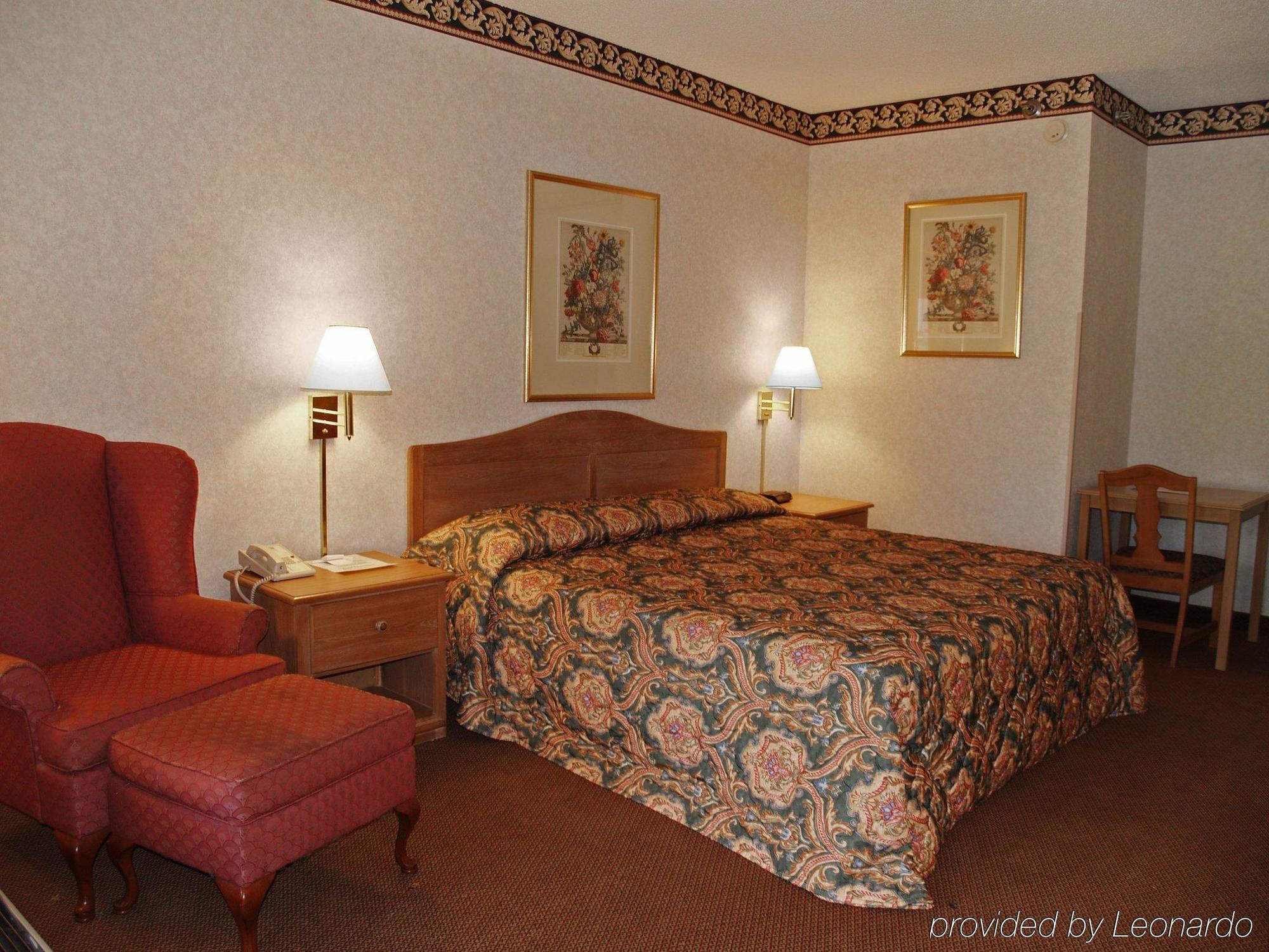 Quality Inn & Suites Near Six Flags - Остелл Экстерьер фото